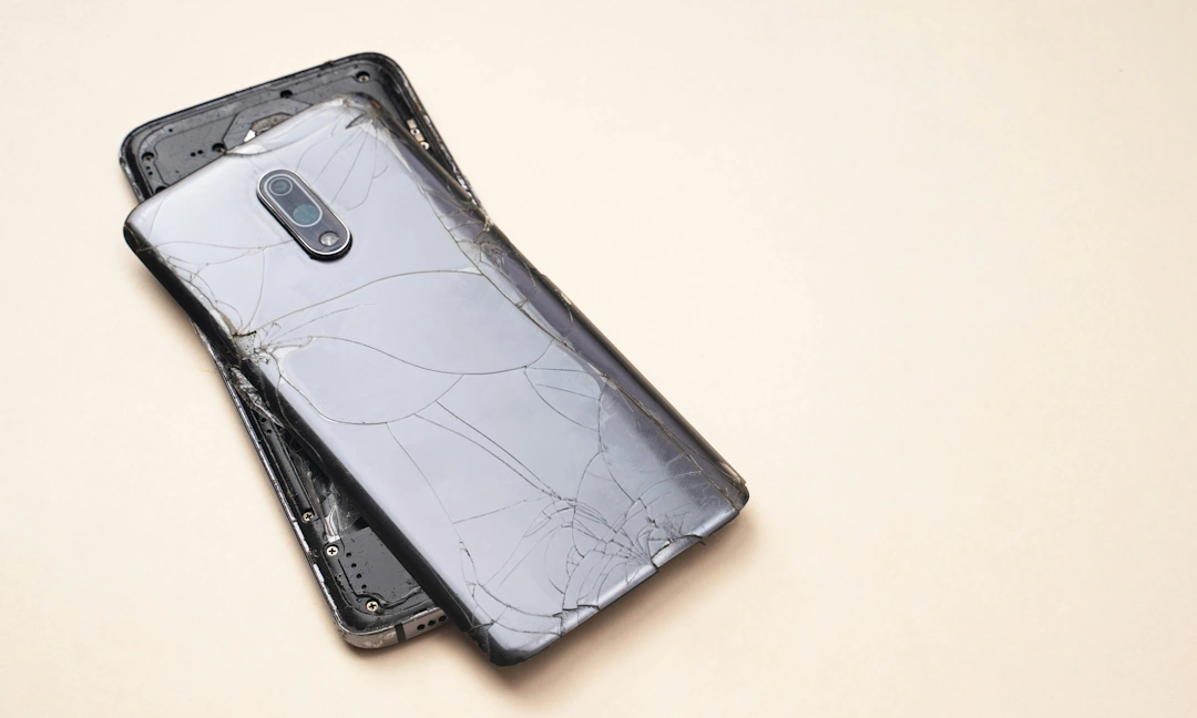 repair-shops-for-phones-phone-broken-back-lizard-cases-llc-webp repair-shops-for-phones-phone-broken-back-lizard-cases-llc-webp